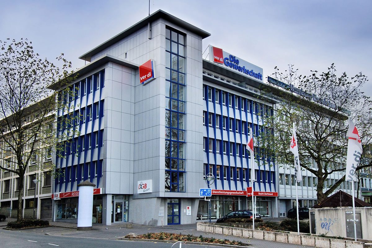 Das Foto zeigt ein Bürogebäude in Dortmund, das von der ver.di-Gruppe gemietet wird