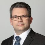 The portrait photo of Klaus Hogeweg, IT manager and member of the Supervisory Board at HAMBORNER REIT AG