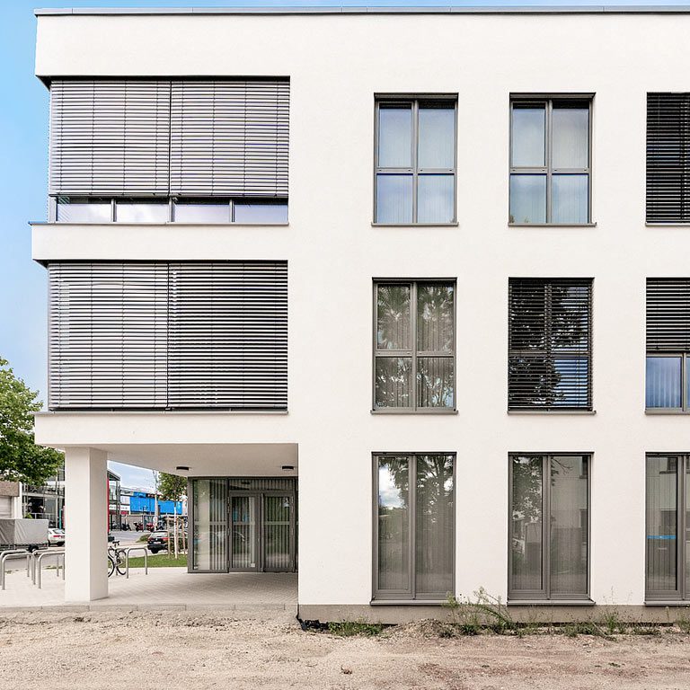 The photo shows the new construction of an office building in Aachen